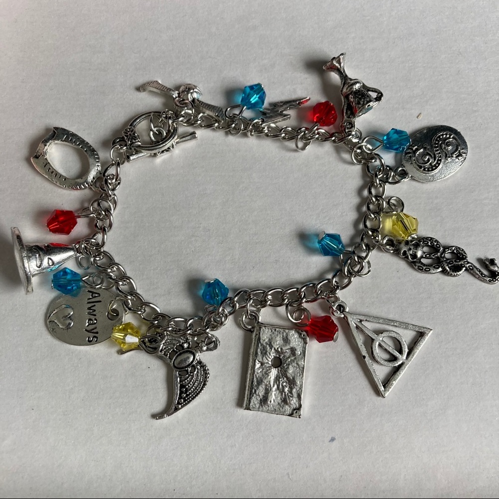 Harry Potter Horcrux Charm Bracelet - Picture 6 of 12